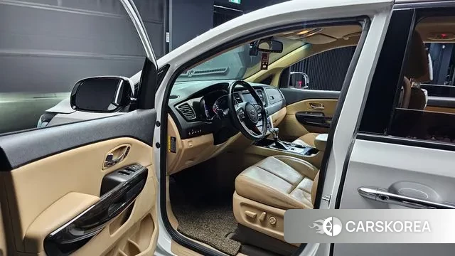 Kia The New Carnival 2019 Белый из Кореи, фото 2