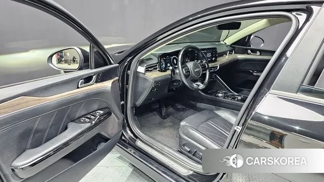 Kia K5 3rd generation 2022 Черный из Кореи, фото 2