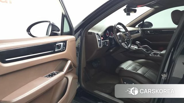 Porsche Cayenne (PO536) 2020 Черный из Кореи, фото 2