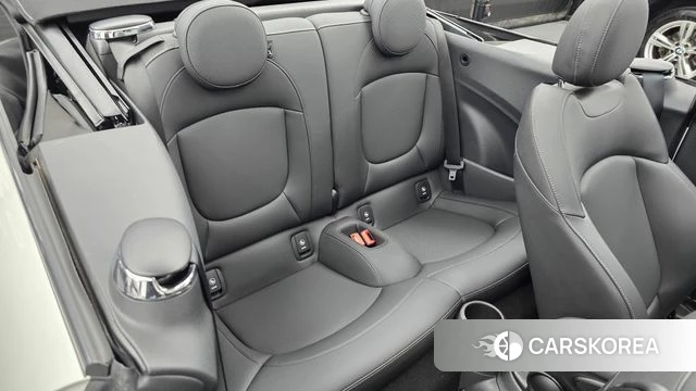 Mini Cooper Convertible 2024 Белый из Кореи, фото 2