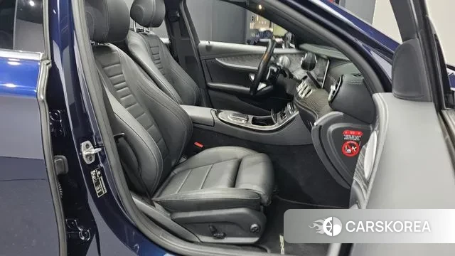 Mercedes-Benz E-Class W213 2020 Синий из Кореи, фото 2