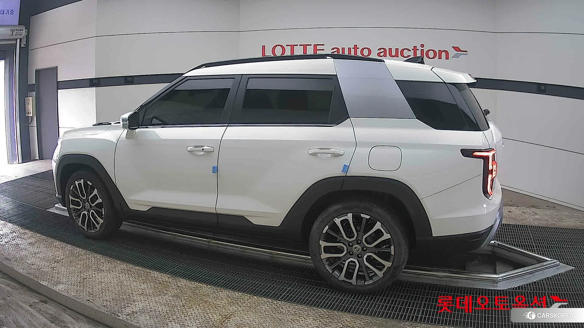 SsangYong Torres 2023 Белый из Кореи, фото 2