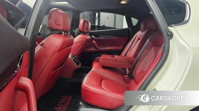 Maserati Quattroporte 2018 Белый из Кореи, фото 2