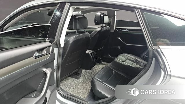 Volkswagen Arteon 2019 Серебряный из Кореи, фото 2