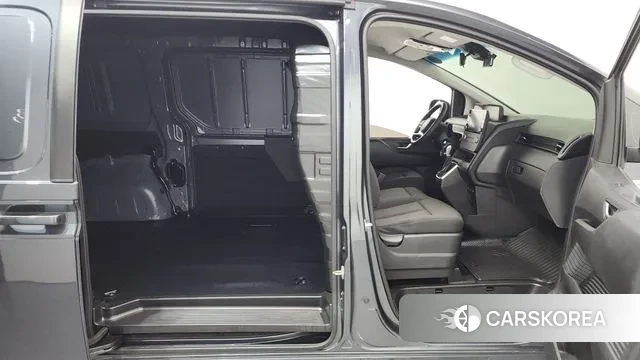 Hyundai Staria 2022 Серый из Кореи, фото 2