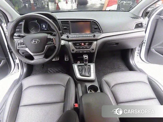 Hyundai Avante AD 2018 Белый из Кореи, фото 2