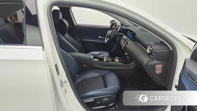 Mercedes-Benz A-Class W177 2020 Белый из Кореи, фото 2