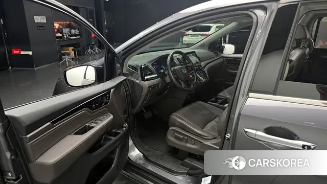 Honda Odyssey 2018 Серый из Кореи, фото 2