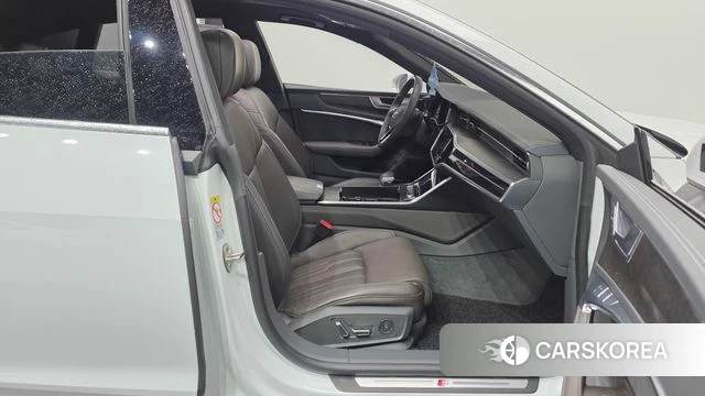 Audi A7 (4K) 2021 Белый из Кореи, фото 2