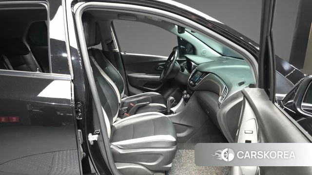 Chevrolet (GM Daewoo) The New Trax 2018 Черный из Кореи, фото 2