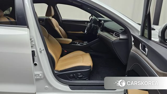 Kia K5 3rd generation 2021 Белый из Кореи, фото 2