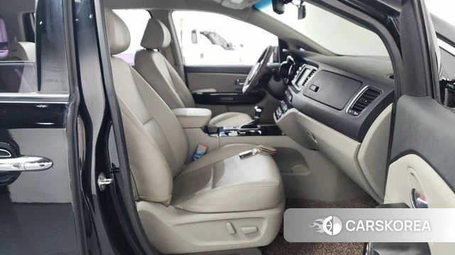 Kia The New Carnival 2020 Черный из Кореи, фото 2