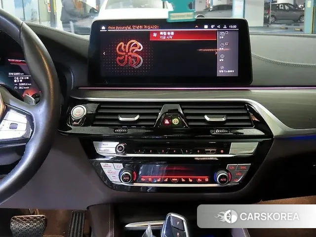 BMW 5 Series (G30) 2022 Черный из Кореи, фото 2