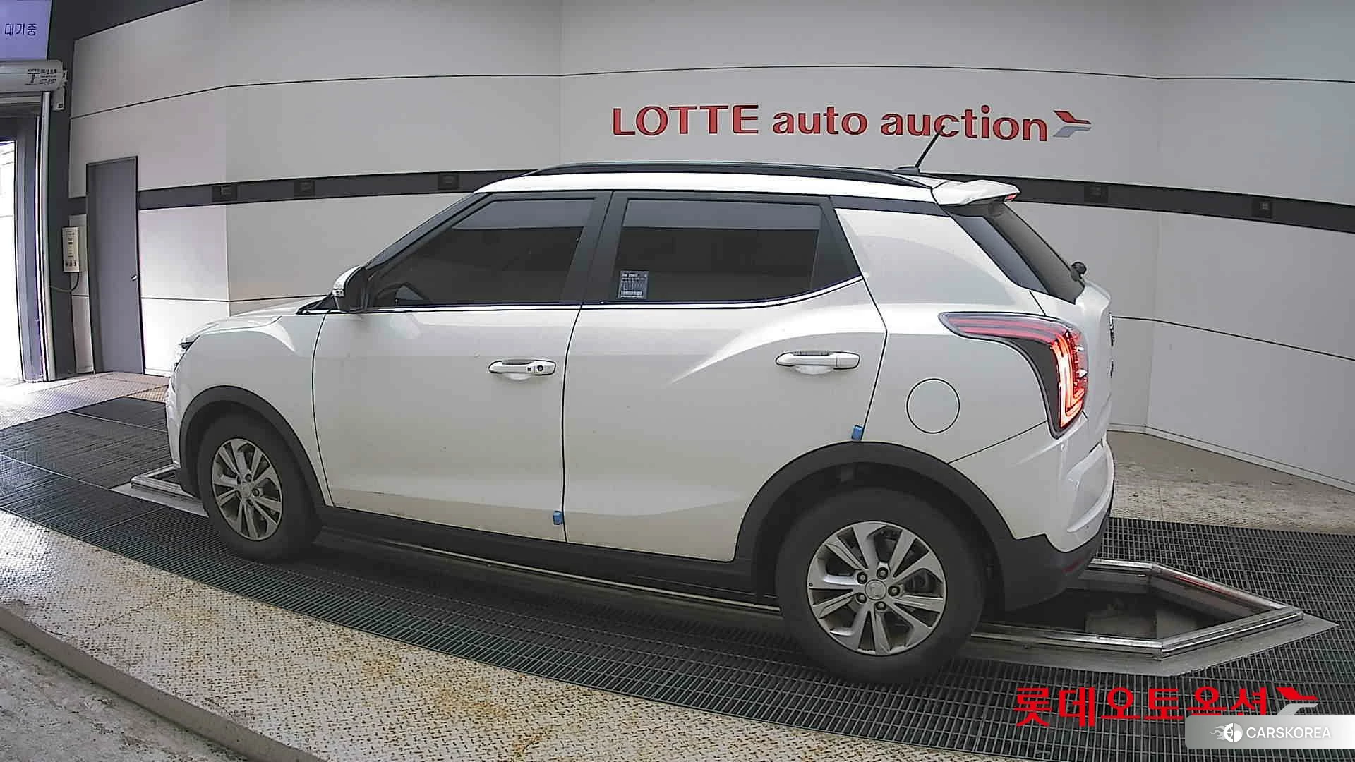 SsangYong Tivoli 2021 Grand White из Кореи, фото 2
