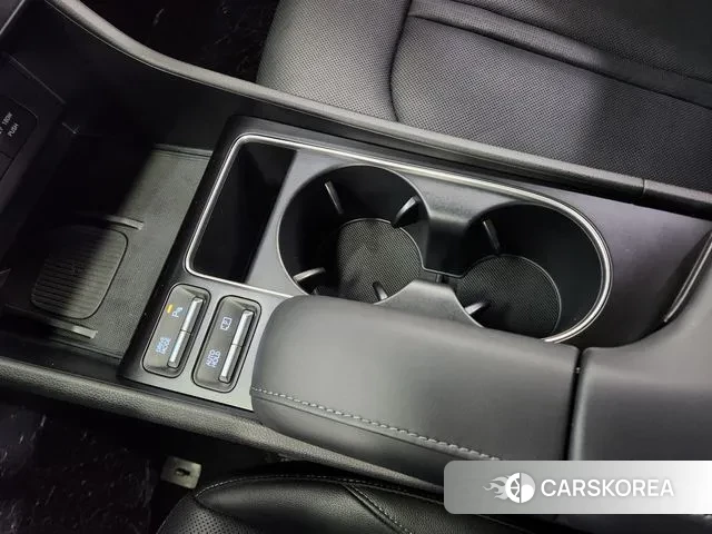 Hyundai Sonata D Edge (DN8) 2023 Серебристо-серый из Кореи, фото 2