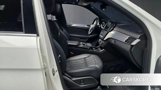 Mercedes-Benz GLE - Class W166 2018 Белый из Кореи, фото 2