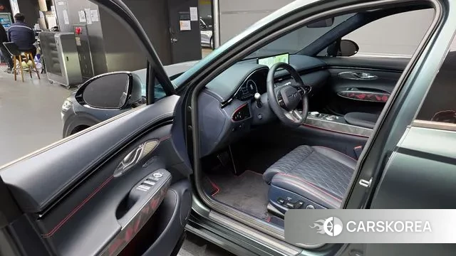 Genesis GV70 2023 Темно-зеленый из Кореи, фото 2