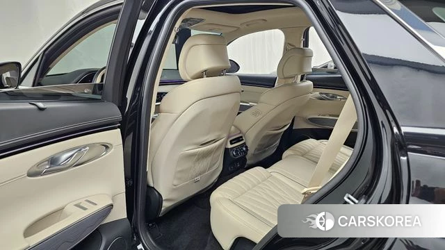 Genesis GV70 2021 Черный из Кореи, фото 2