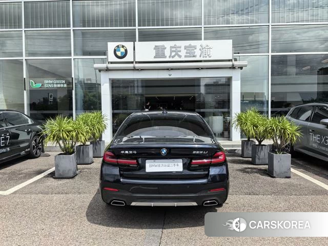 BMW 5 series 2023 Черный из Китая, фото 2