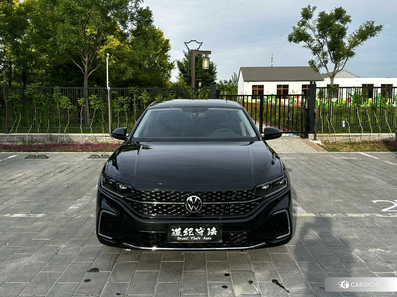 Volkswagen Passat 2023 Черный из Китая, фото 2