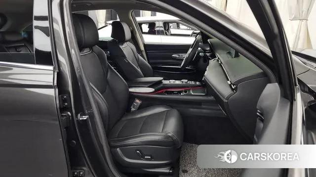 Genesis GV70 2024 Серый из Кореи, фото 2