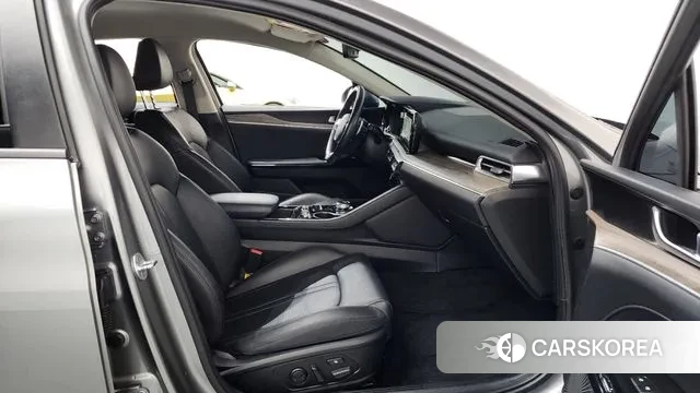 Kia K5 3rd generation 2022 Серебряный из Кореи, фото 2