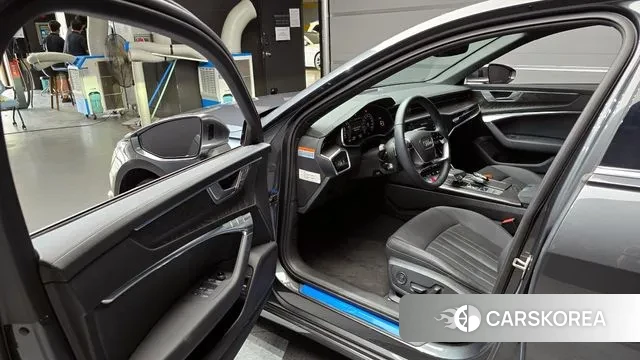 Audi A6 (C8) 2023 Серый из Кореи, фото 2