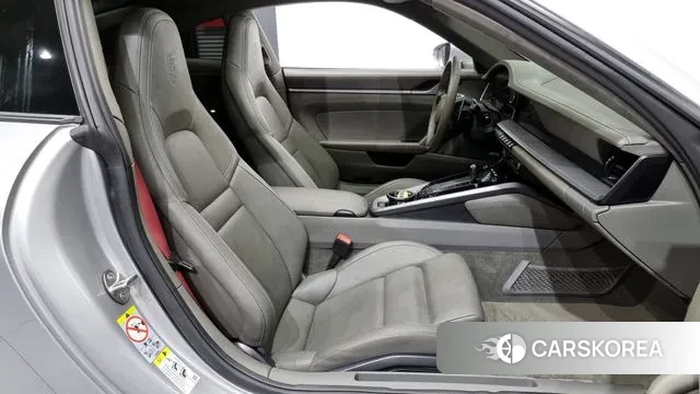 Porsche 911(992) 2022 Серебряный из Кореи, фото 2