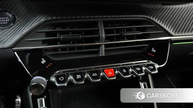 Peugeot e-208 second Generation 2020 Желтый из Кореи, фото 2