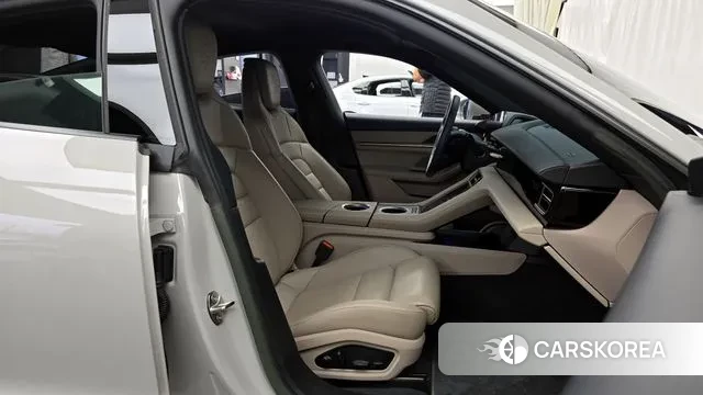 Porsche Taycan 2023 Серый из Кореи, фото 2