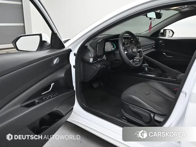 Hyundai The New Avante Hybrid (CN7) 2025 Белый из Кореи, фото 2