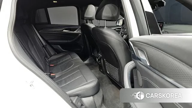 BMW X4 (G02) 2023 Белый из Кореи, фото 2