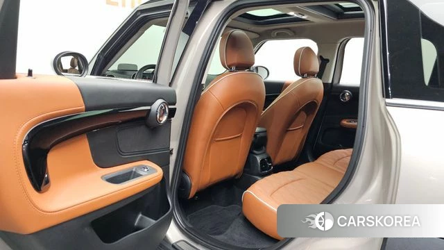 Mini Cooper Countryman 2021 Серебряный из Кореи, фото 2