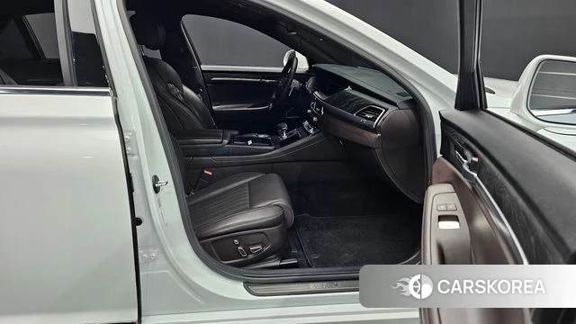 Genesis G90 2021 Белый из Кореи, фото 2