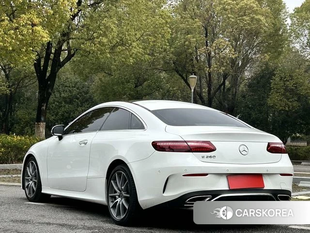 Mercedes-Benz E-class (imported) 2021 Белый из Китая, фото 2