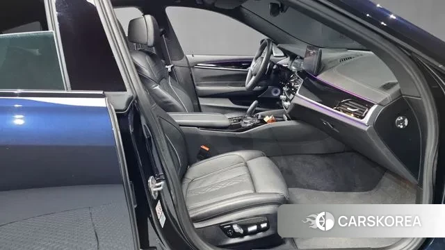 BMW 6 Series GT (G32) 2024 Черный из Кореи, фото 2