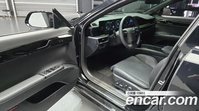 Hyundai Grandeur Hybrid (GN7) 2023 Черный из Кореи, фото 2