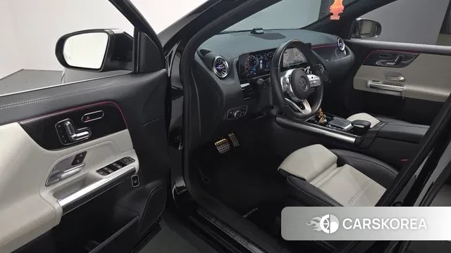 Mercedes-Benz GLA - Class H247 2020 Черный из Кореи, фото 2