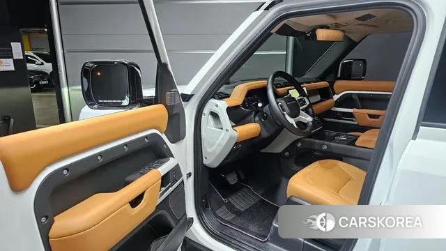 Land Rover Defender (L663) 2023 Белый из Кореи, фото 2