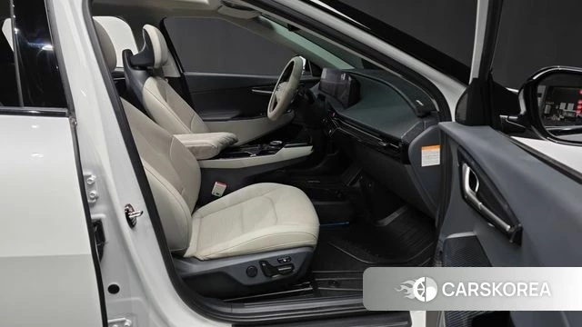 Kia EV6 2023 Белый из Кореи, фото 2