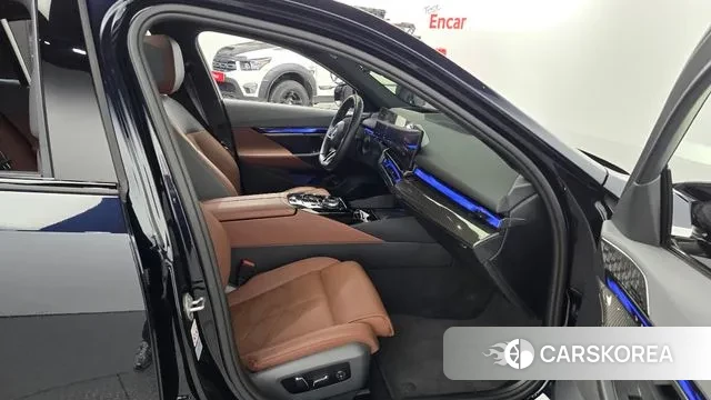 BMW i5 (G60) 2024 Черный из Кореи, фото 2