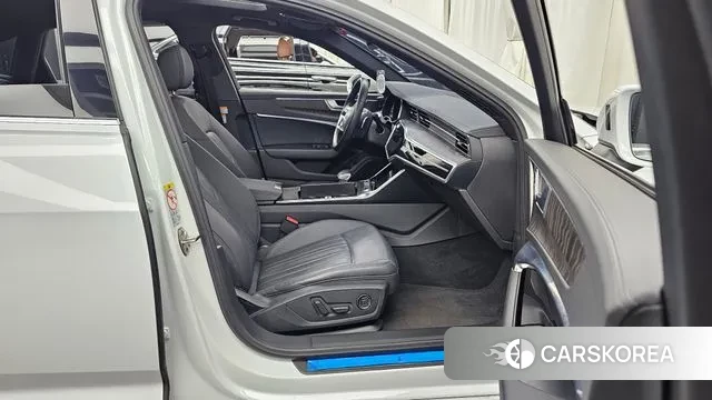 Audi A6 (C8) 2021 Белый из Кореи, фото 2