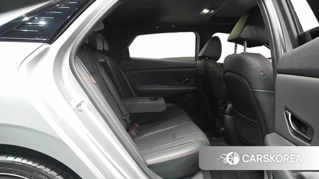 Hyundai The New Avante (CN7) 2025 Серебристо-серый из Кореи, фото 2