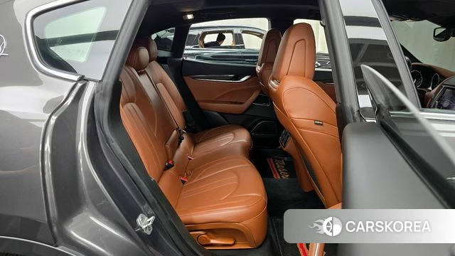 Maserati Levante 2018 Серый из Кореи, фото 2