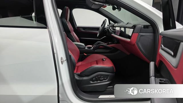 Porsche Cayenne (PO536) 2024 Белый из Кореи, фото 2