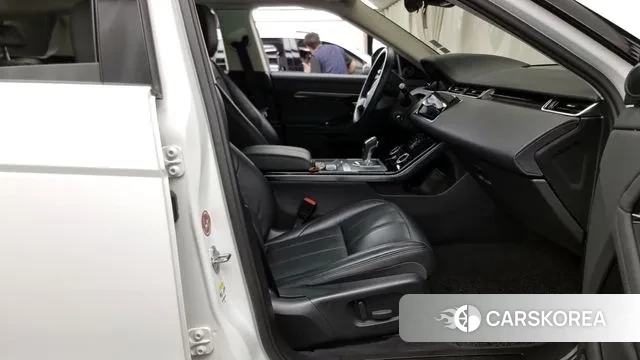 Land Rover Range Rover Evoque 2nd Generation 2020 Белый из Кореи, фото 2