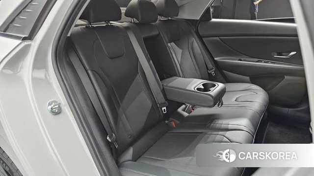 Hyundai Avante (CN7) 2020 Серебристо-серый из Кореи, фото 2