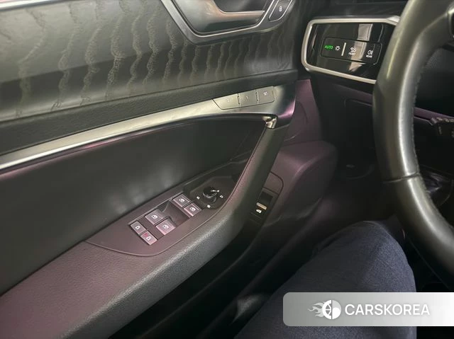 Audi A6 (C8) 2021 Белый из Кореи, фото 2