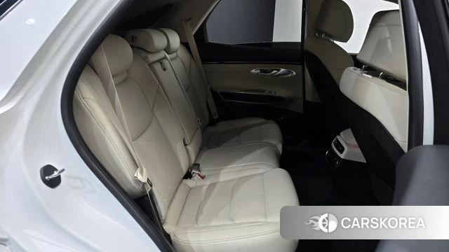 Genesis GV70 2021 Белый из Кореи, фото 2