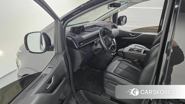 Hyundai Staria 2021 Черный из Кореи, фото 2